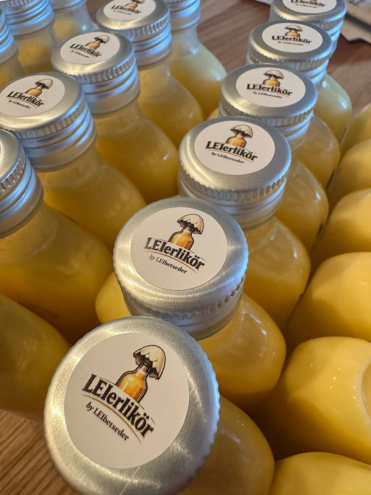 Leierlikör Flasche in hochwertiger Präsentation